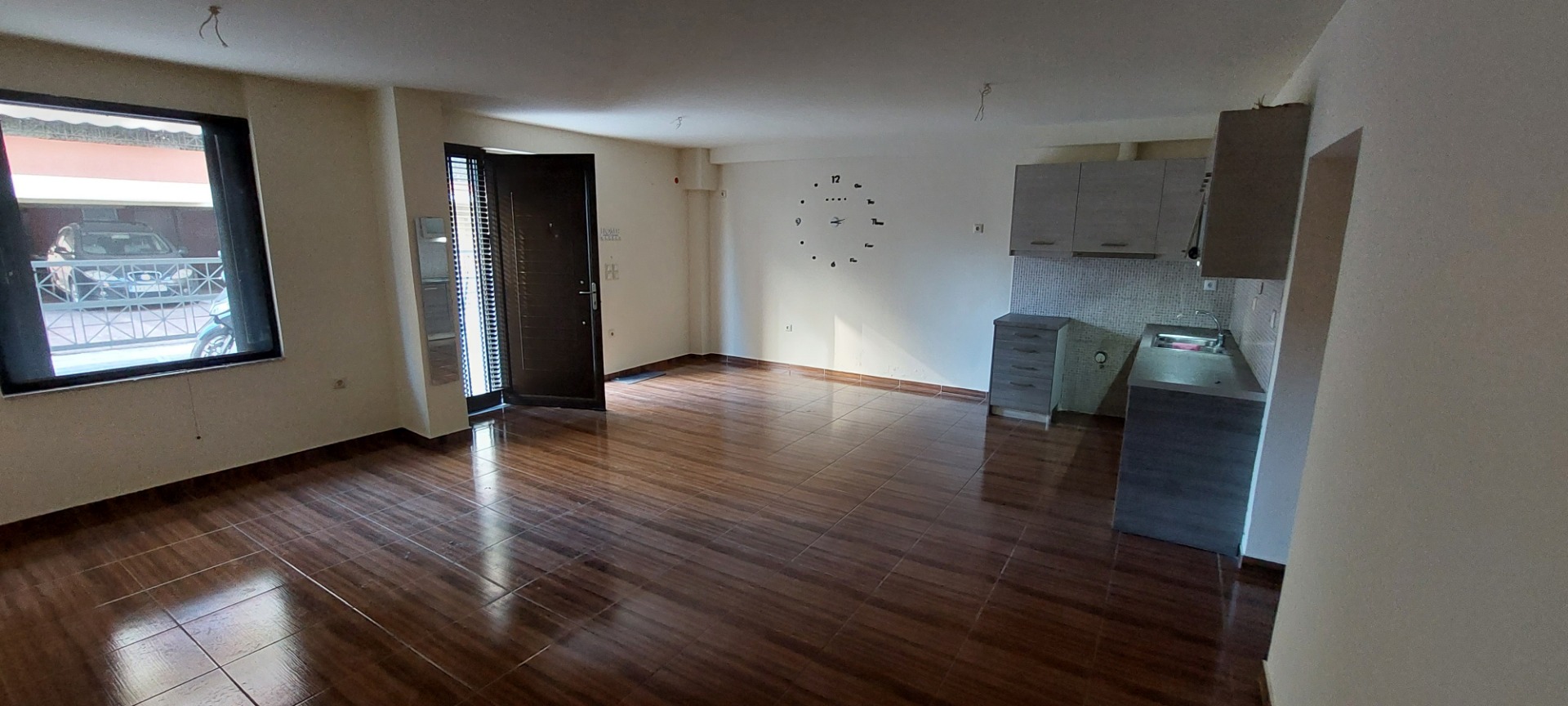 Ενοικίαση Διαμ/τος  Μοσχάτο(προς Παραλία) , 75τ.μ., Ισόγειου Ορόφου(με Κήπο), Κατασκευής 1975(πλήρως Ανακαινισμένο 2023), Αξία: 630€.  Κωδικός Παραγγελίας: 086